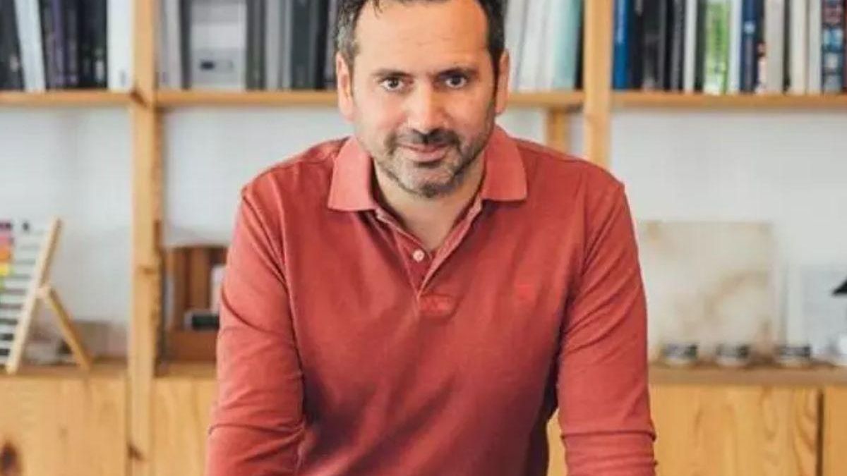 Álvaro Bilbao, psicólogo, avisa a los padres si tu hijo hace estas preguntas, acude al pediatra lo antes posible