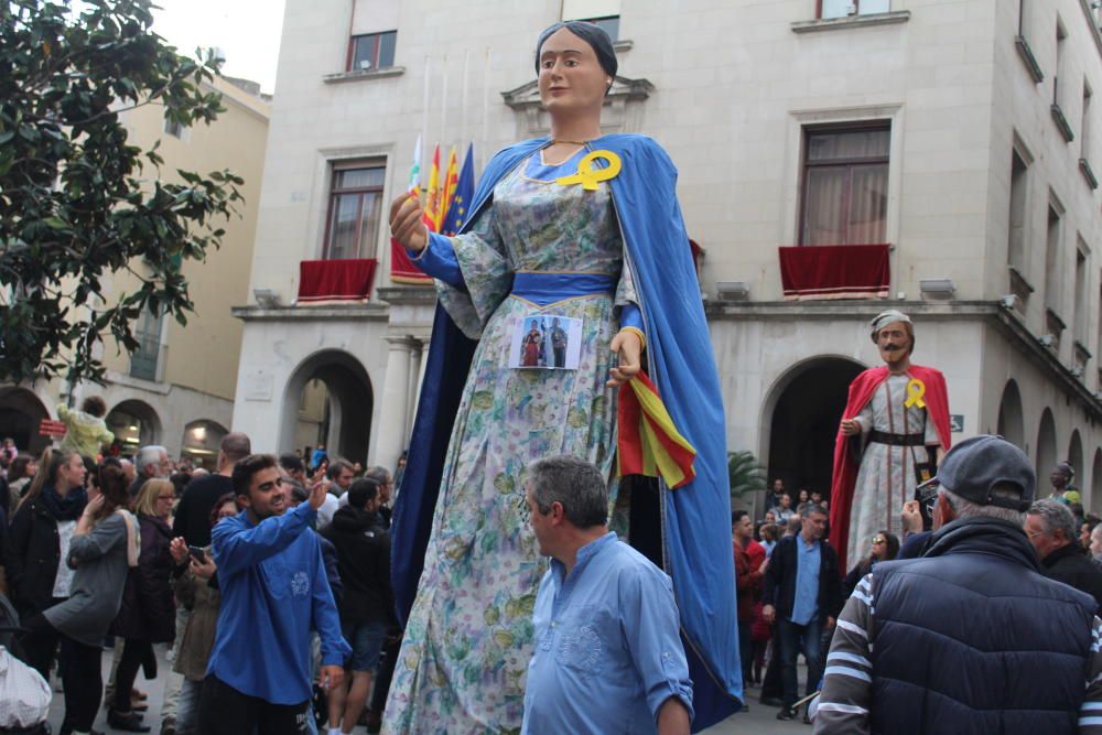 Tarda de Santa Creu  dansa d''Euskadi i gegants