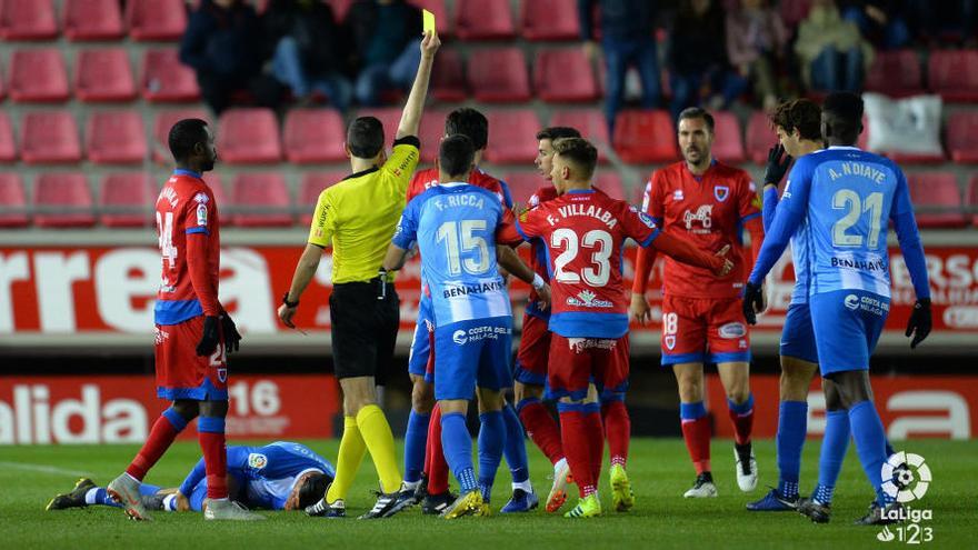 El Málaga consiguió al menos rescatar las tarjetas que dejan limpios a N&#039;Diaye y Pau.