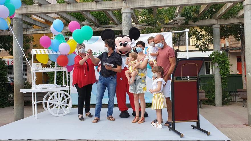 Percha Disney Minnie Mouse de segunda mano por 9 EUR en Pueblo