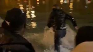 Un vídeo mostra com van perseguir i van apunyalar el jove marroquí mort a Sant Andreu