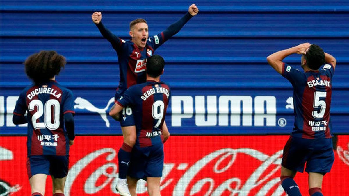 De Blasis volvió a igualar el marcador con un golazo. Así narró la radio el tanto del 16 del Eibar