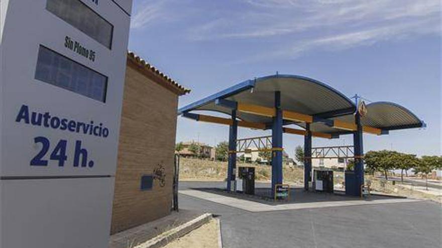 Industria da la licencia para abrir la gasolinera de Ronda