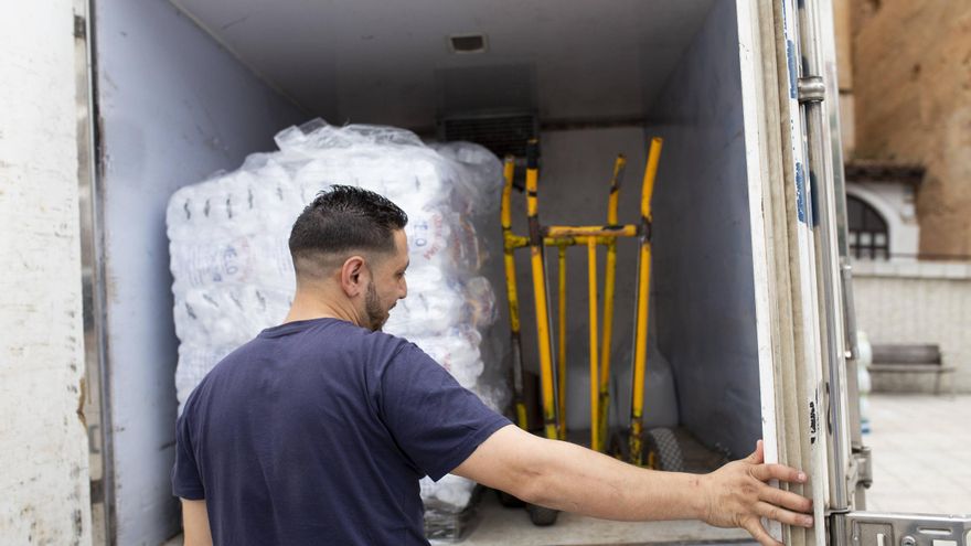 Medio millar de sacos de hielo al día en Womad