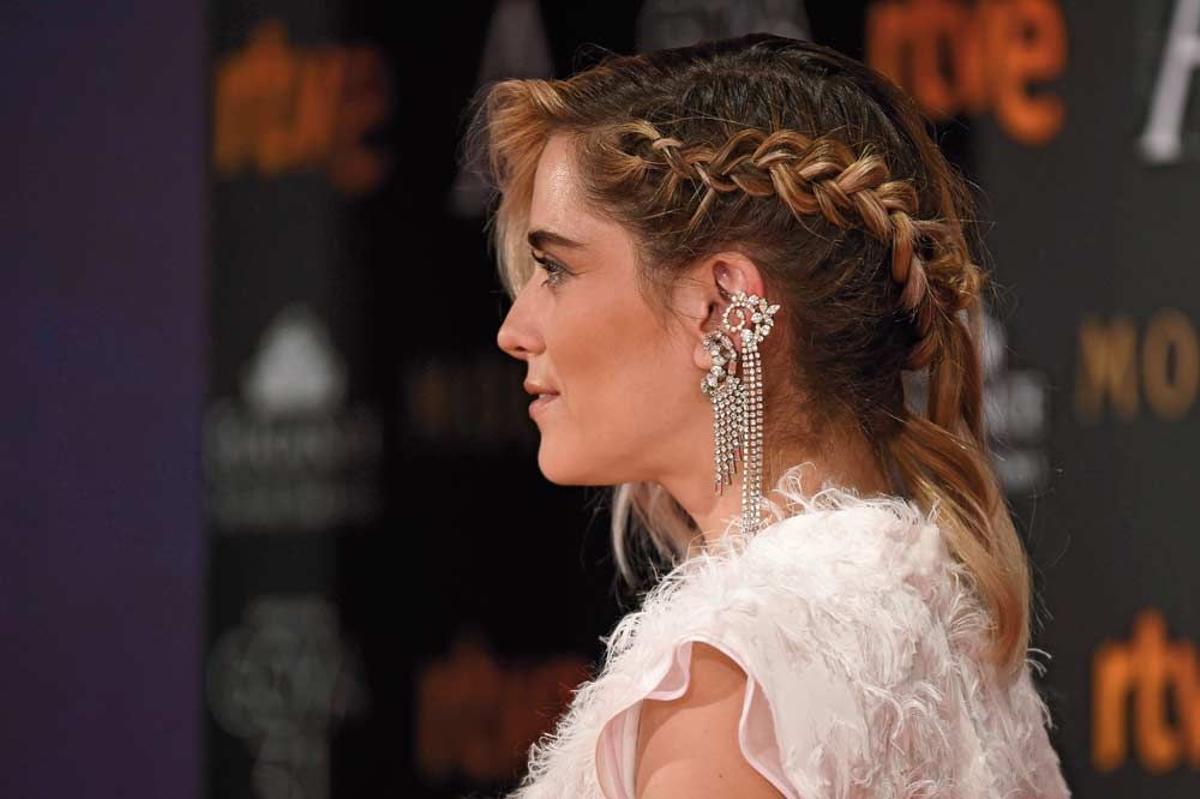 María León, con peinado 'neopunk' perfecto para las novias más atrevidas