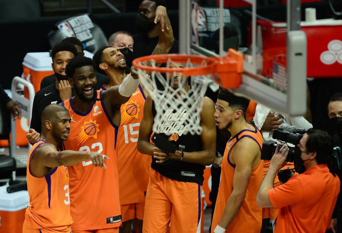 Phoenix Suns es presenta als ‘play-off’ com el gran favorit a l’anell