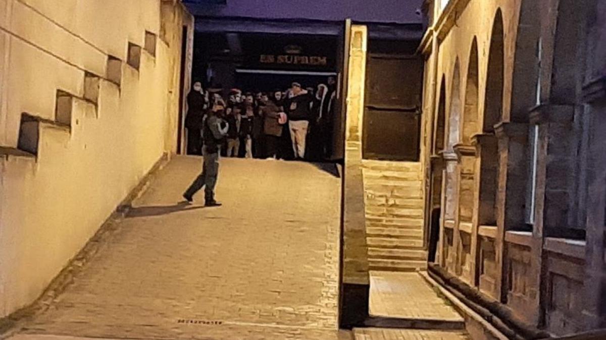 La Guardia Civil pone ante el juez in extremis a los detenidos en la redada | L.M.