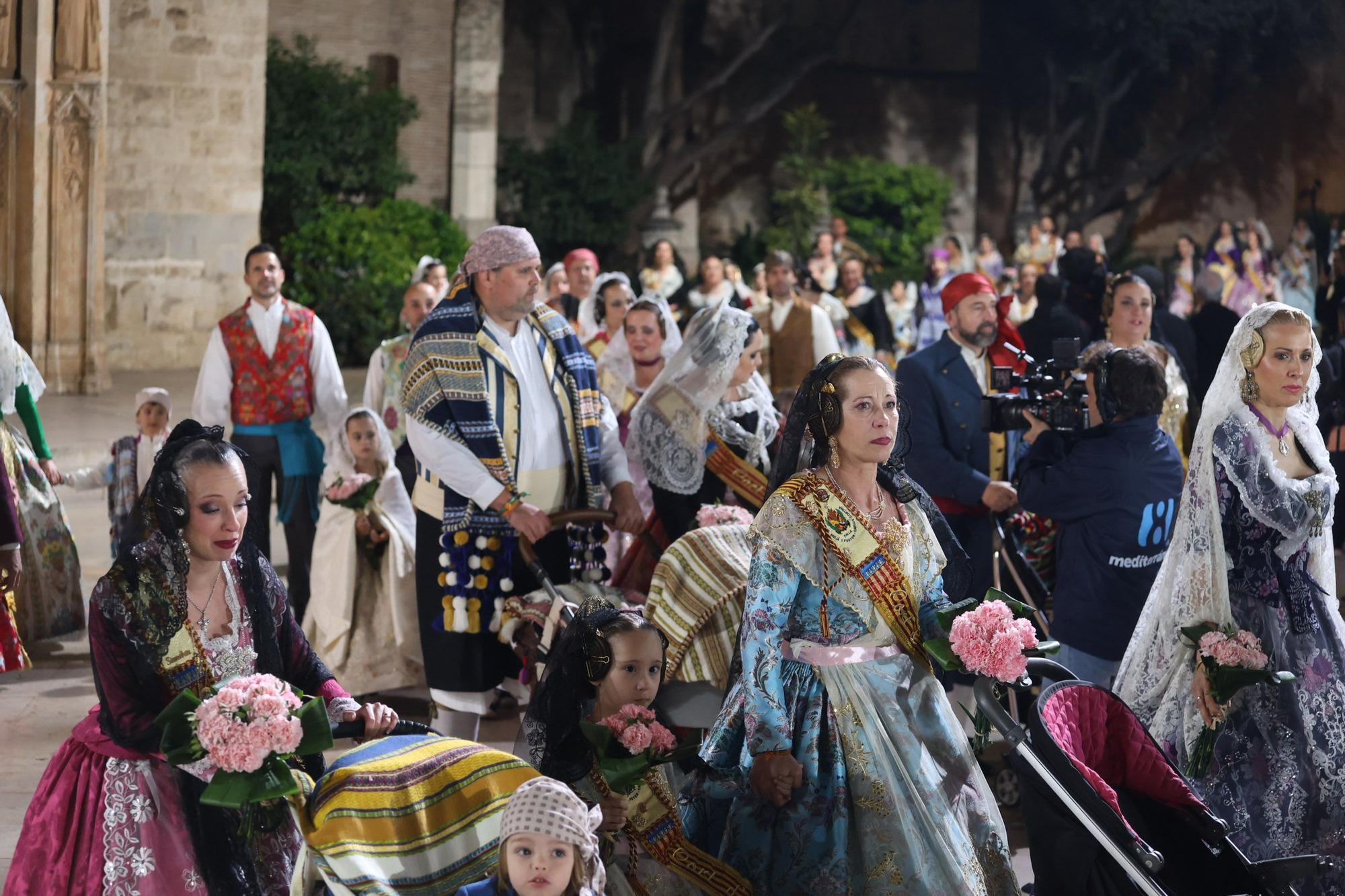 Búscate en el primer día de la Ofrenda en la calle San Vicente entre las 21 y las 22 horas