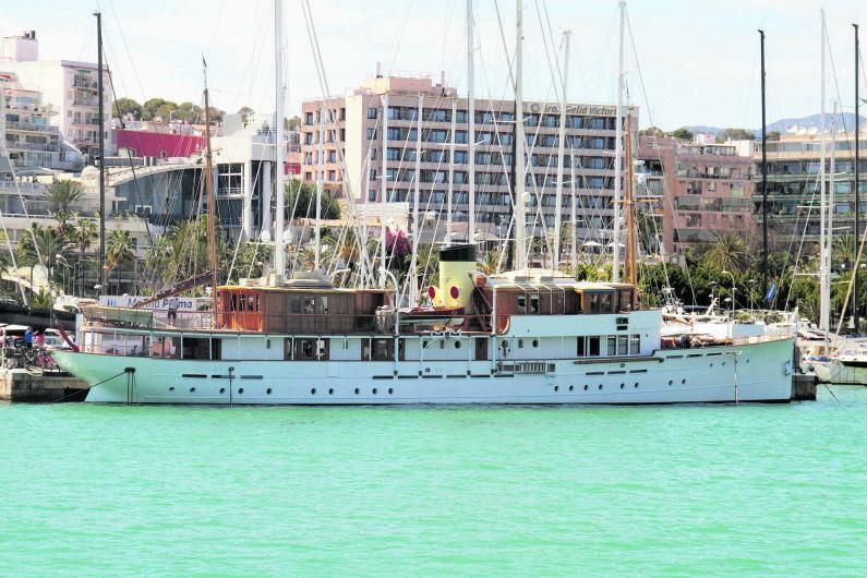 El ‘Alicia’, saliendo del puerto de Palma en mayo del 2019. 