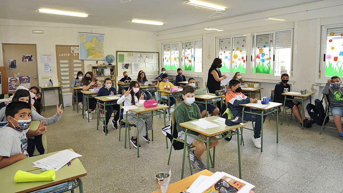 Un aula del CEIP de Silleda. | FOTOS: BERNABÉ/JAVIER LALÍN