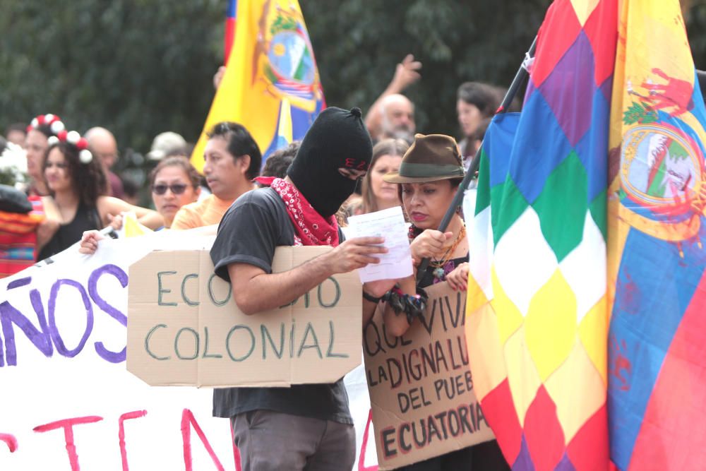 Manifestación desde el CIE de Zapadores: "El 12 de octubre no hay nada que celebrar"