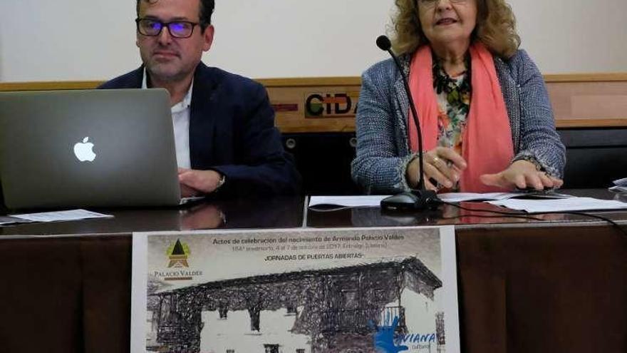 La presentación de las jornadas, con Jorge Vallina e Inés García.