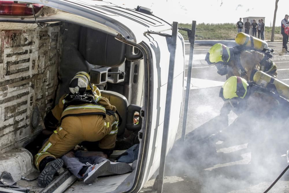 Más de 500 efectivos participan en un simulacro de accidente aéreo