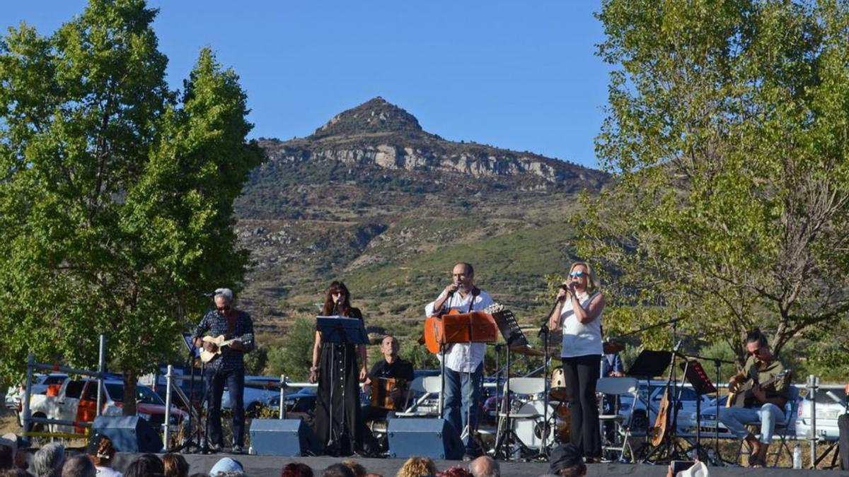 El Salto de Roldán fue un escenario maravilloso para el concierto.  | DIPUTACIÓN DE HUESCA