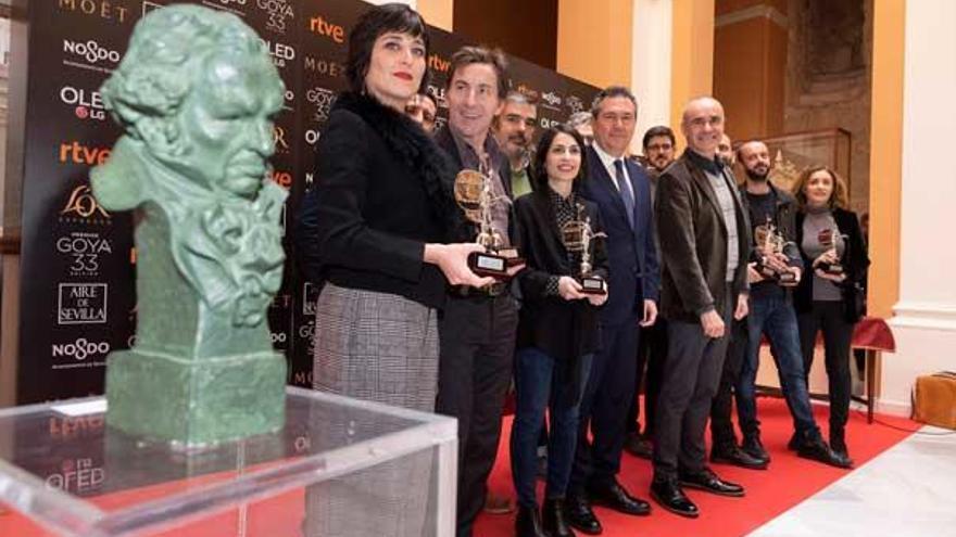 El alcalde de Sevilla, Juan Espadas, junto a representantes del cine andaluz y los nominados andaluces a los premios Goya 2019