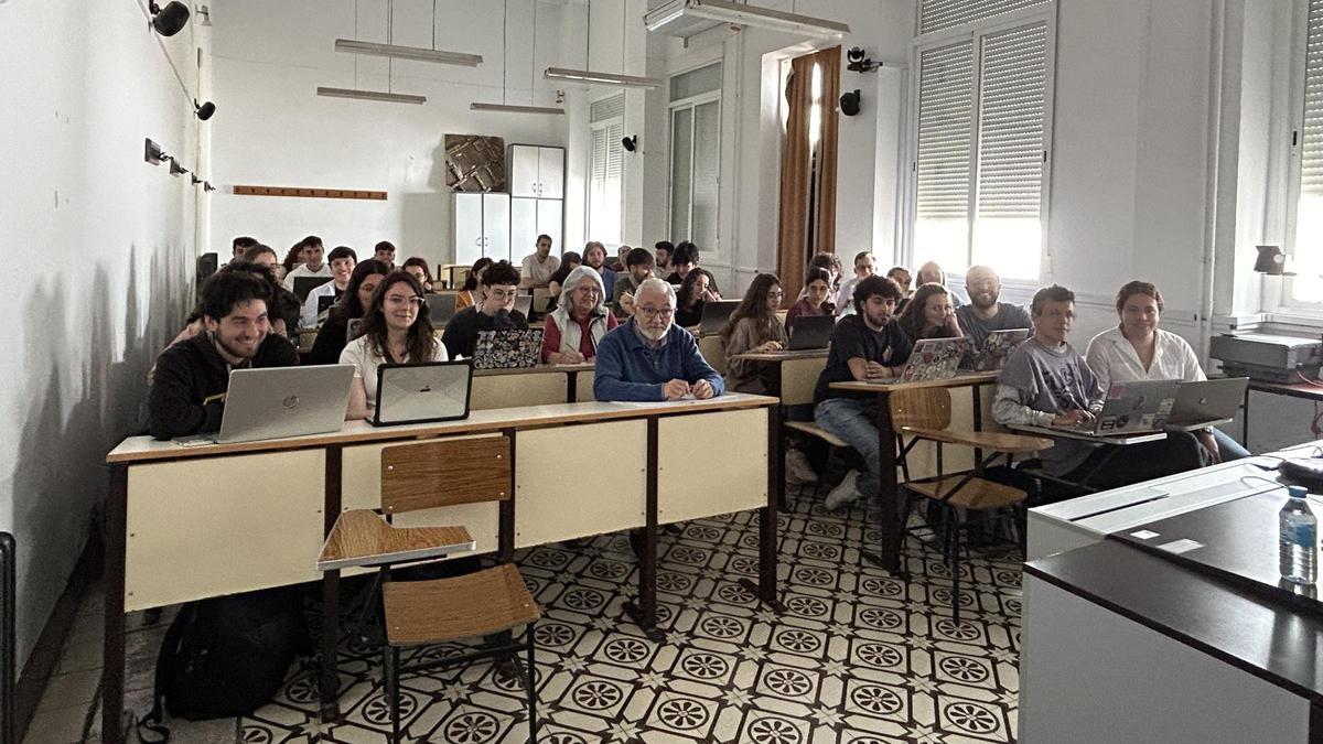 Interior de un aula Facultad Filosofía