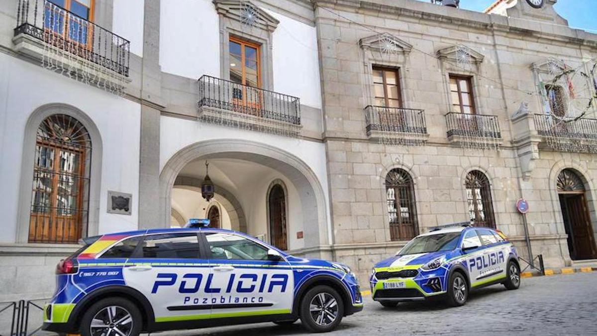 Vehículos de la Policía Local de Pozoblanco.