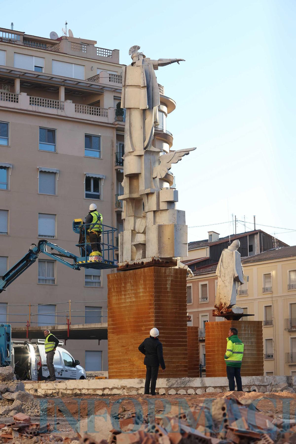 Retiran la imagen de San Jorge de la Rosaleda de Alcoy