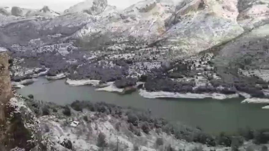 Guadalest, nevado