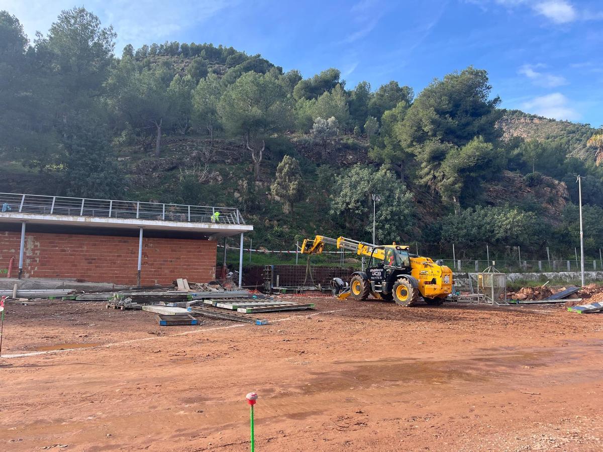 Foto de las obras del futuro parque acuático en la Vall.