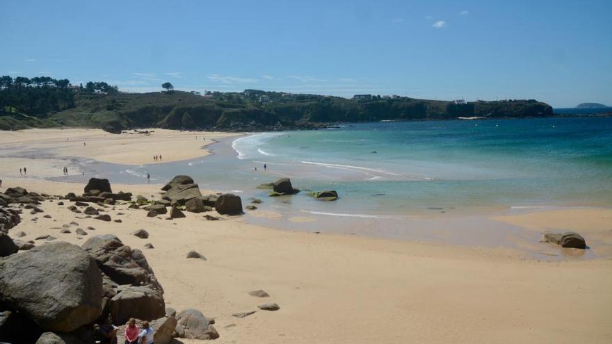 La playa de Foxos, en Sanxenxo, ayer. // R. Vázquez