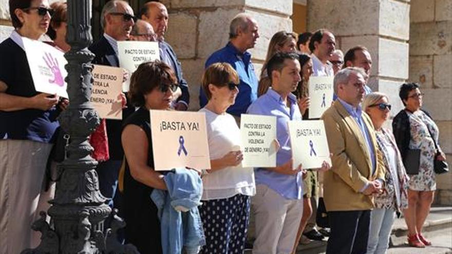 Silencio para condenar la violencia machista