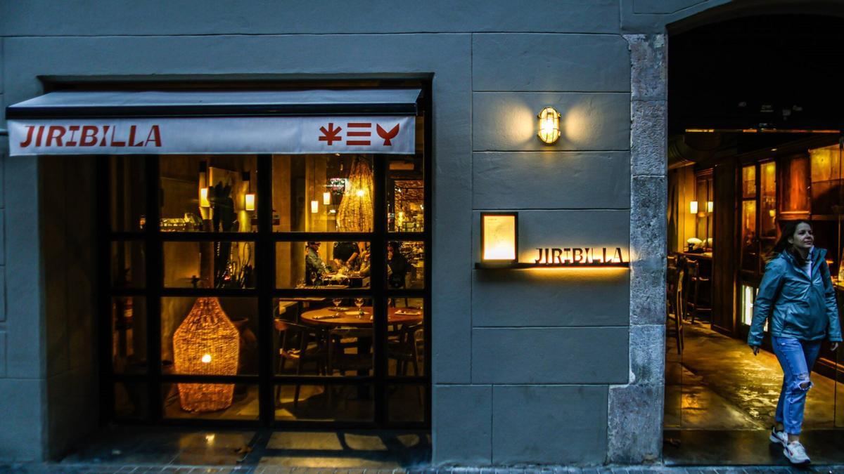 La entrada del restaurante Jiribilla.