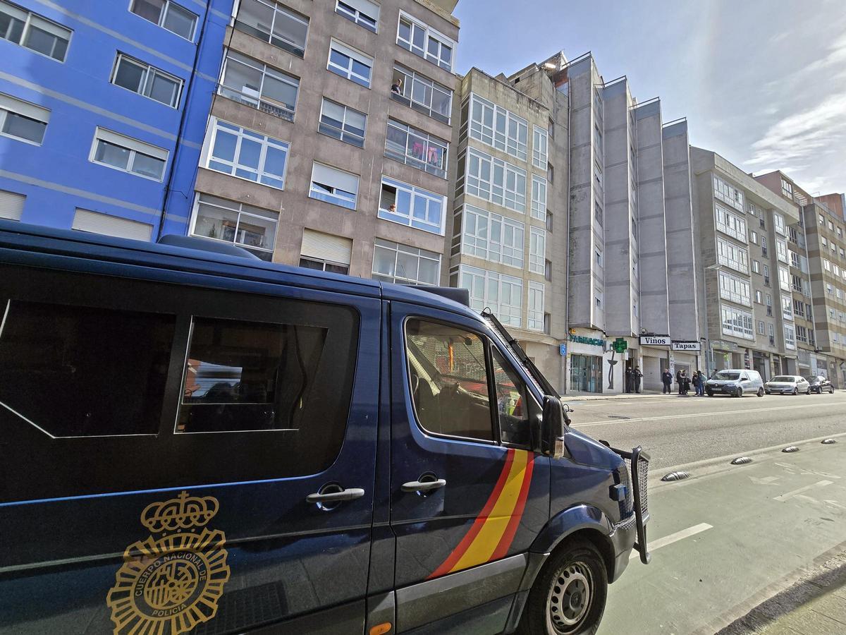 Foto de archivo de un furgón de la Policía Nacional.