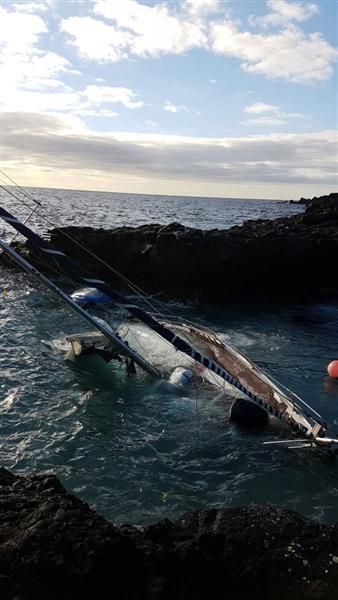 Un velero encalla en El Socorro