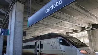 Un joven se queda encerrado en un tren en Córdoba y termina haciéndose viral