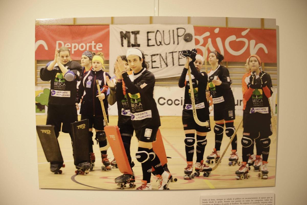 , Christina Klein, Bea Cadrecha, Lorena Alonso, Elena Lolo, Sara Lolo, Pulgi, Peke y Luis Agudo, en una formación del entonces Biesca Gijón.