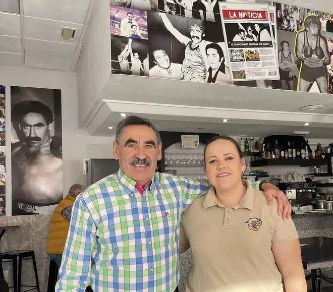 El Campeón: barra y relevo