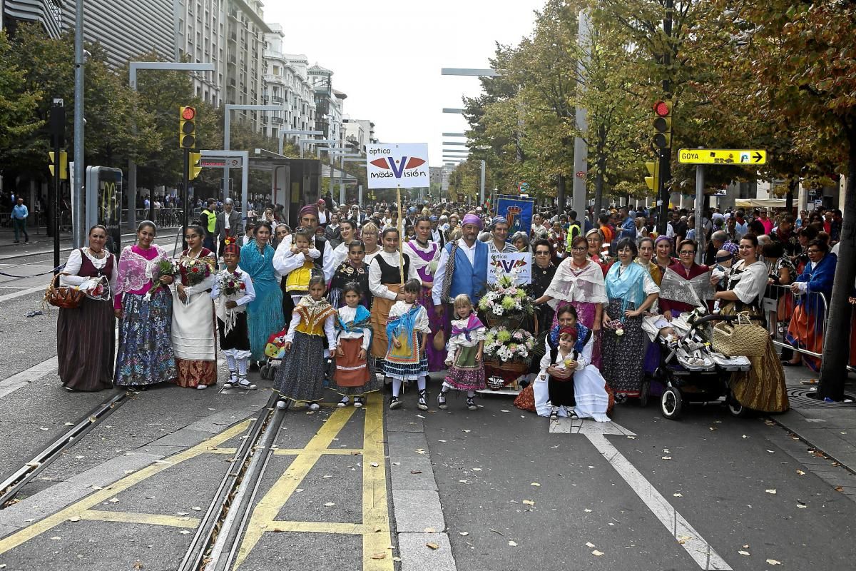 Ofrenda de Flores (grupos de Fun a Ore)