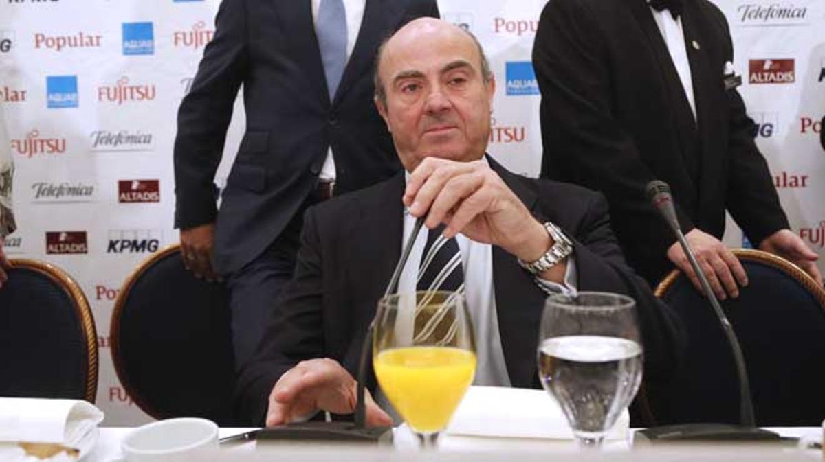 Ha sigut un honor i un privilegi ser ministre de la pitjor crisi d’Espanya, diu el titular d’Economia.