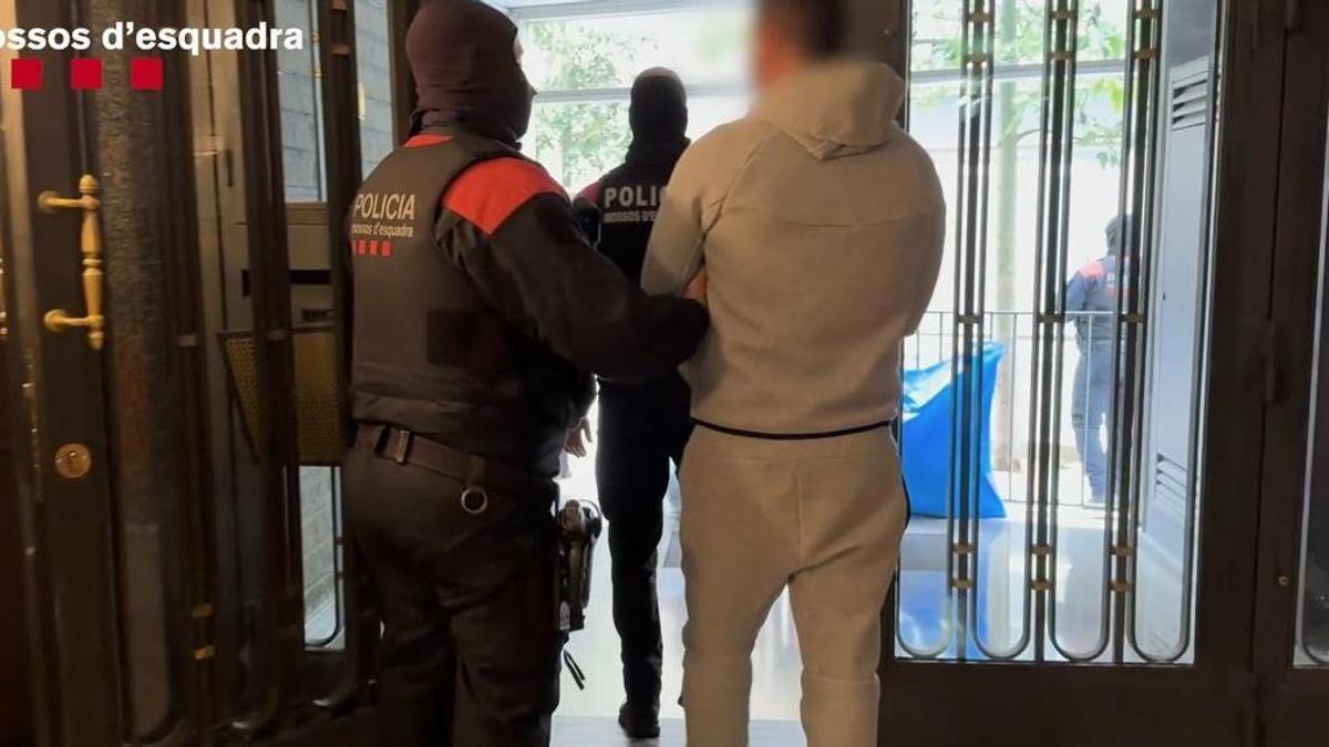 VÍDEO | Dos camions interceptats a les comarques de Girona destapen una trama de tràfic de drogues vinculada a la Camorra