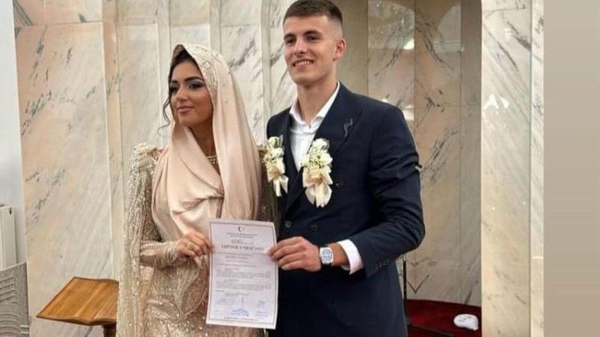 Bazdar, junto a su esposa Dehila Rusevic