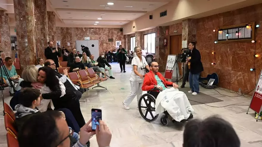 Concierto para recibir a la Navidad en el Universitario de Badajoz
