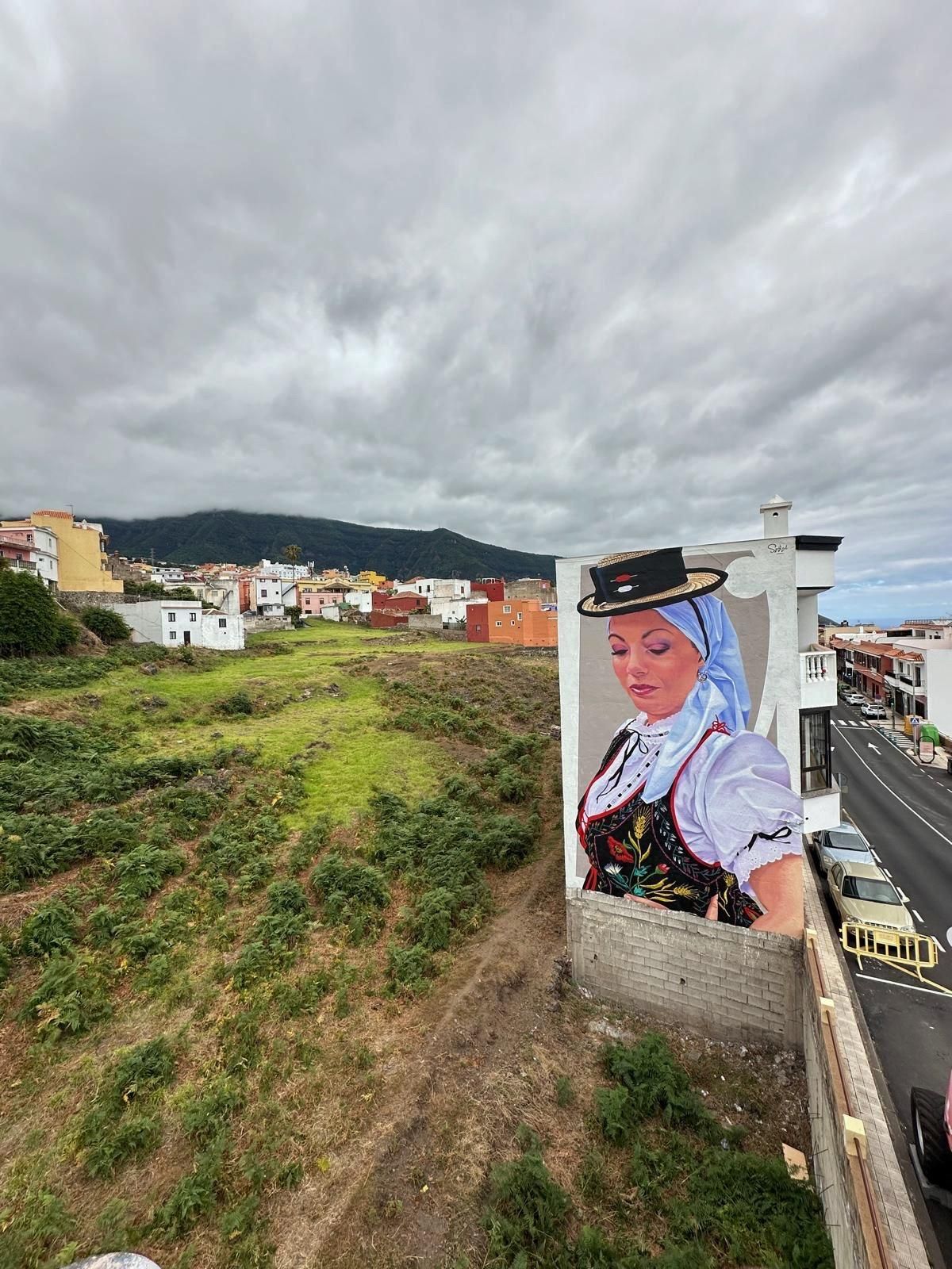 Galería | Cáceres y Tenerife, unidas por la obra del artista Sojo
