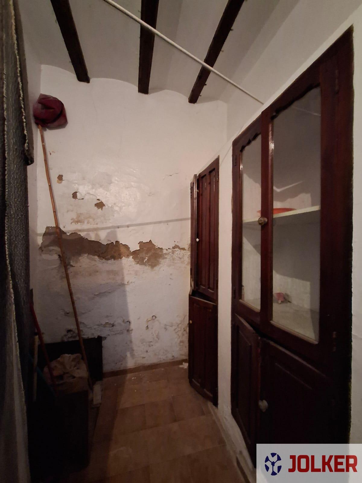 Galería de fotos: Sale a la venta una casa con terraza en la zona del Madrigal de Vila-real por 150.000 euros