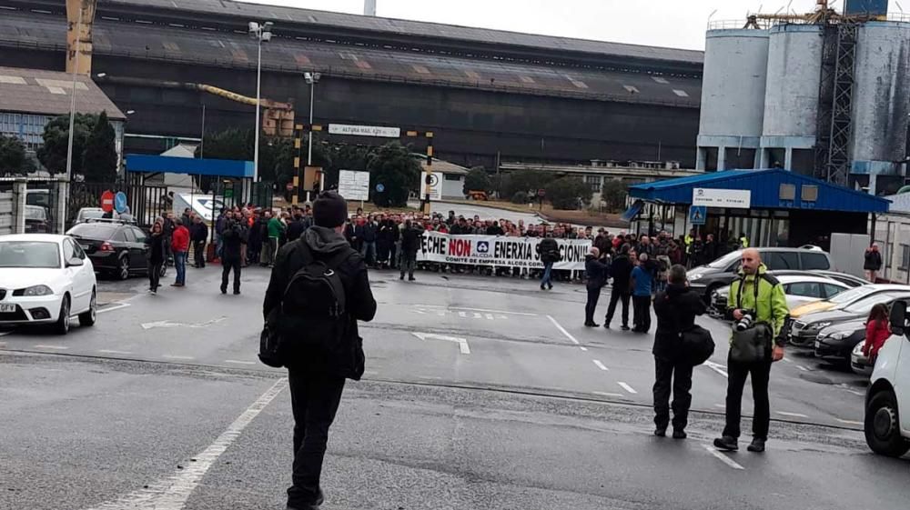 La planta de A Grela genera 400 empleos directos y la asturiana, 300.