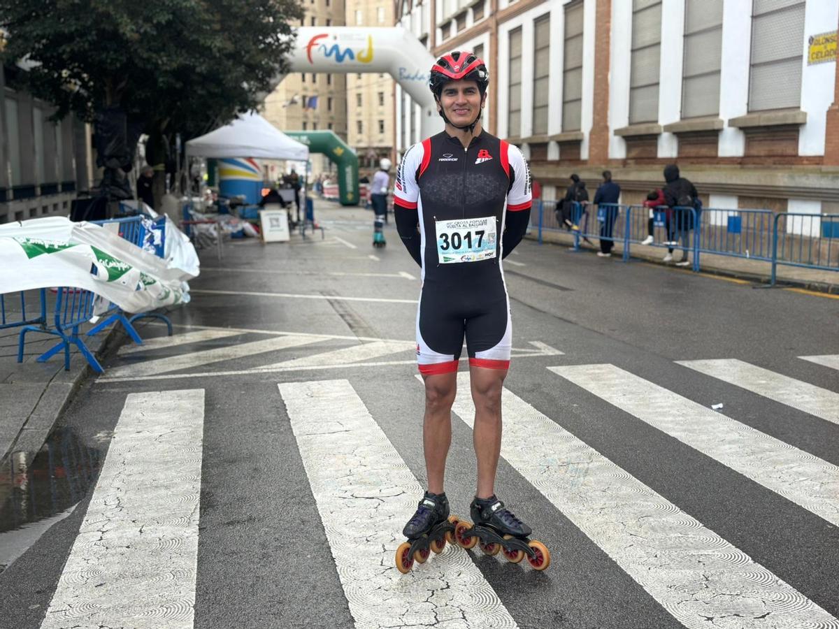 Franklin David Contreras, primer clasificado en la categoría de patines de la Vuelta al Baluarte de Badajoz 2026.