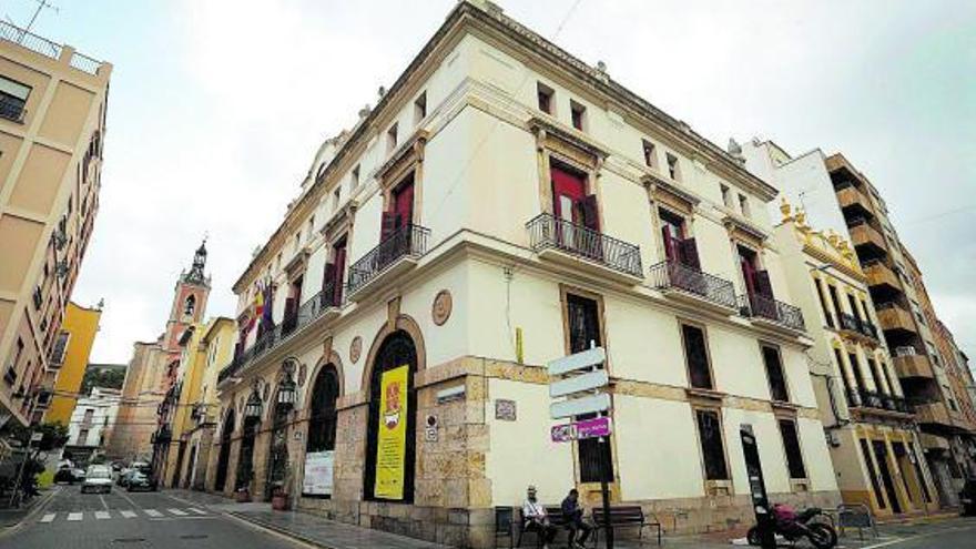 Edificio del Ayuntamiento de Sagunt.  | DANIEL TORTAJADA