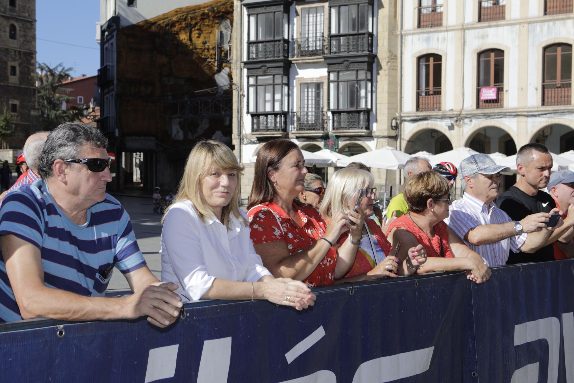 Avilés homenajea a Dacal en el 50º. aniversario de su bronce en Múnich