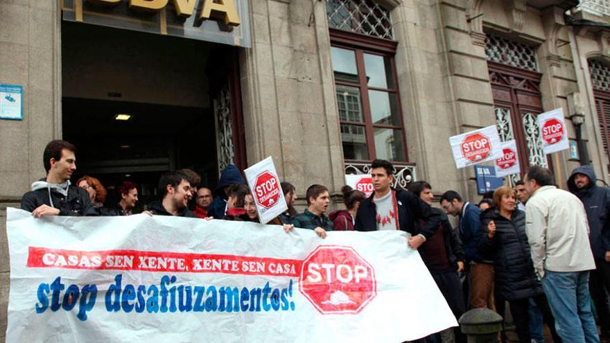 Protesta de Stop Desahucios en Santiago.