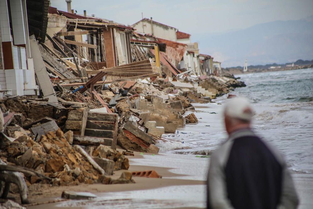 Playa Babilonia, completamente destruida