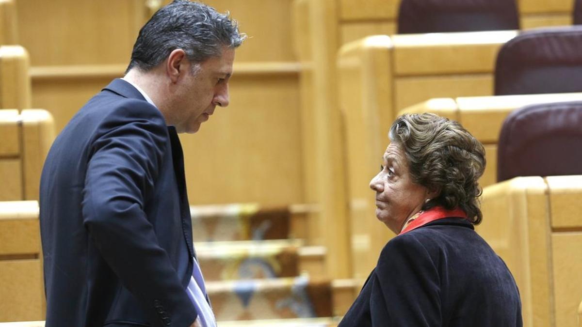 Xavier García Albiol y Rita Barberá, en el Senado, el pasado 15 de marzo.