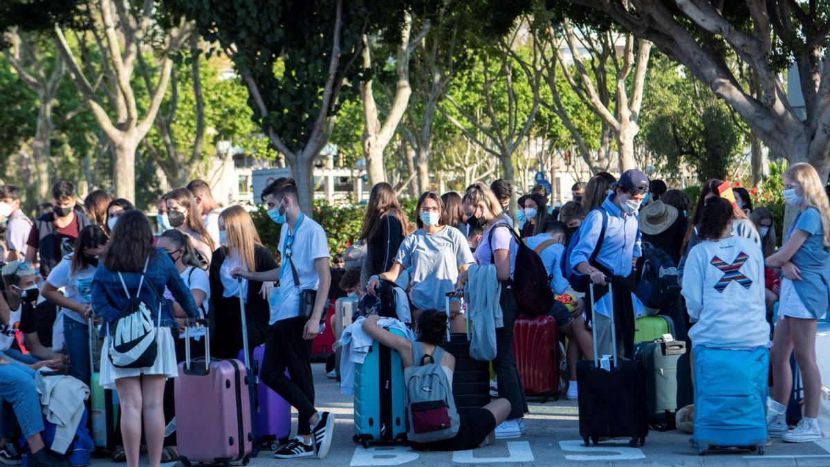 Los estudiantes irán de Mallorca a Valencia en barco.