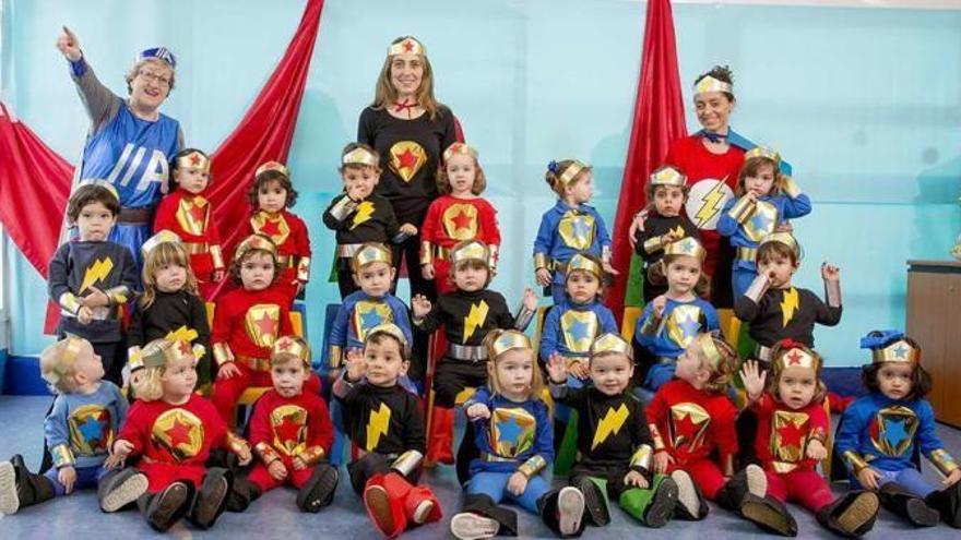 Los superhéroes &#039;inventados&#039;, protagonistas en la escuela infantil Zalaeta
