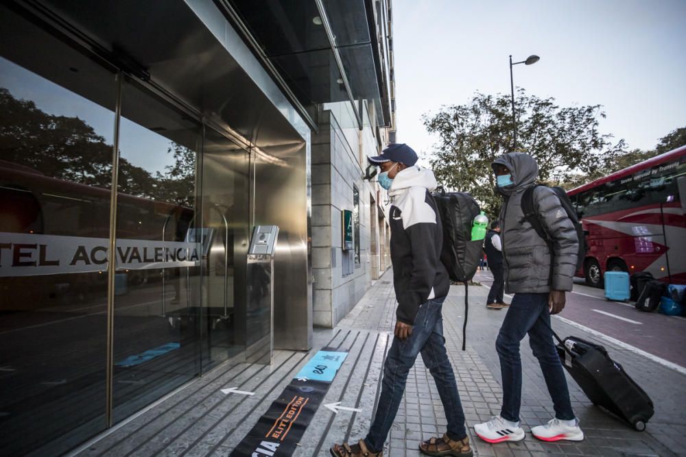 Llegada de los atletas elite del Maratón