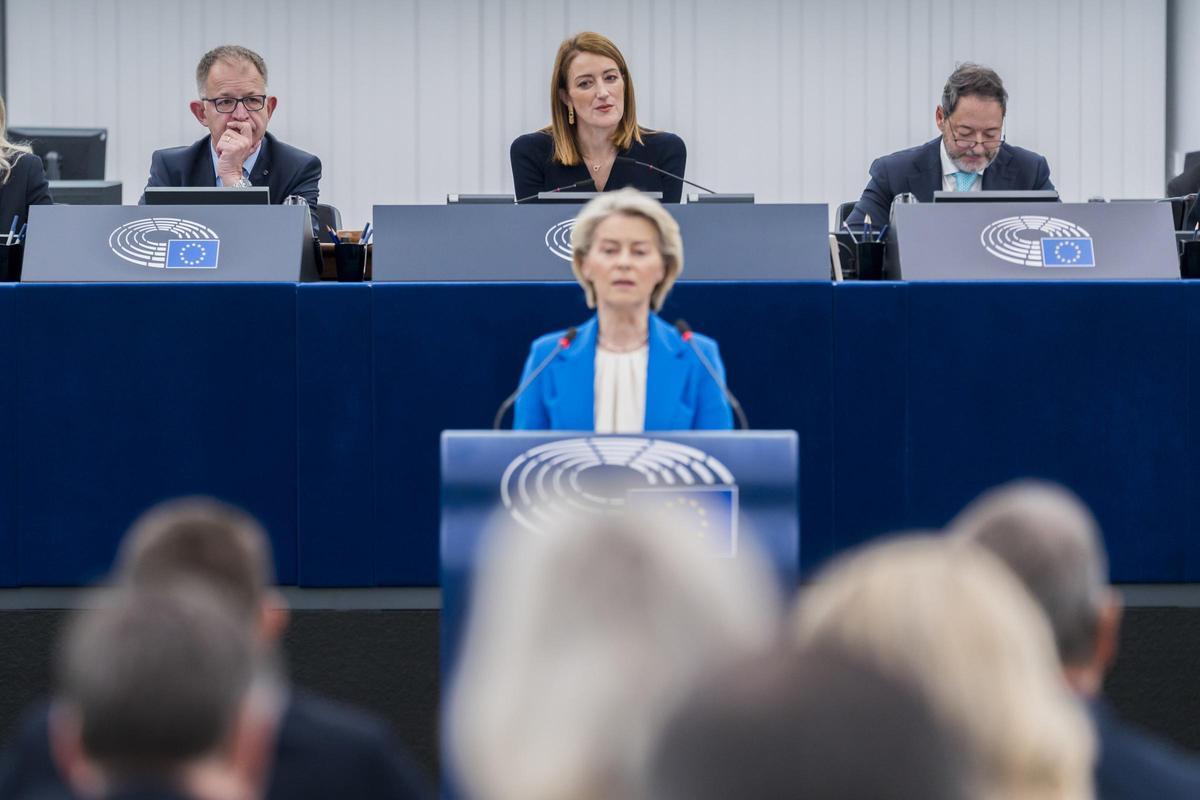 Archivo - La presidenta de la Comisión Europea, Ursula von der Leyen, interviene ante el pleno del Parlamento Europe reunido en Estrasburgo (Francia).